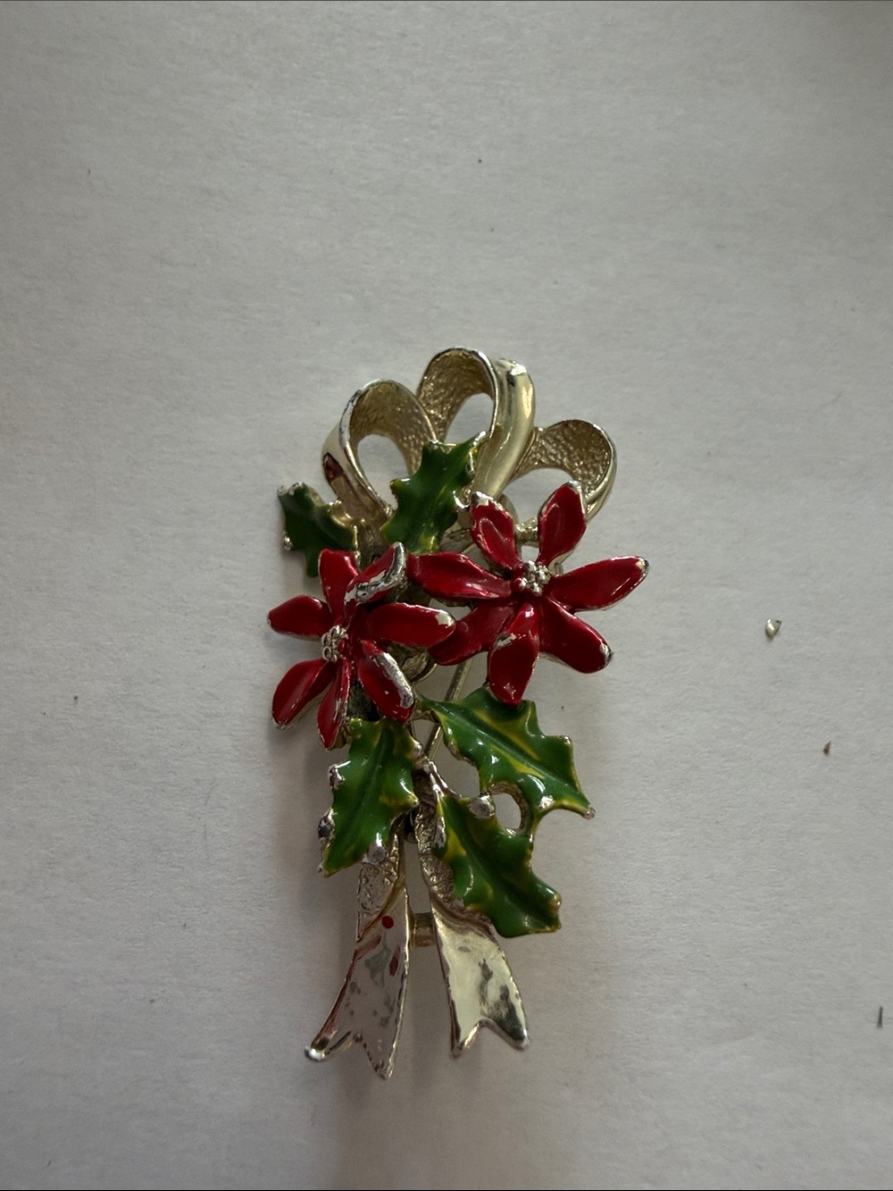 Vintage Gold-Tone Holiday Ribbon and Holly Brooch